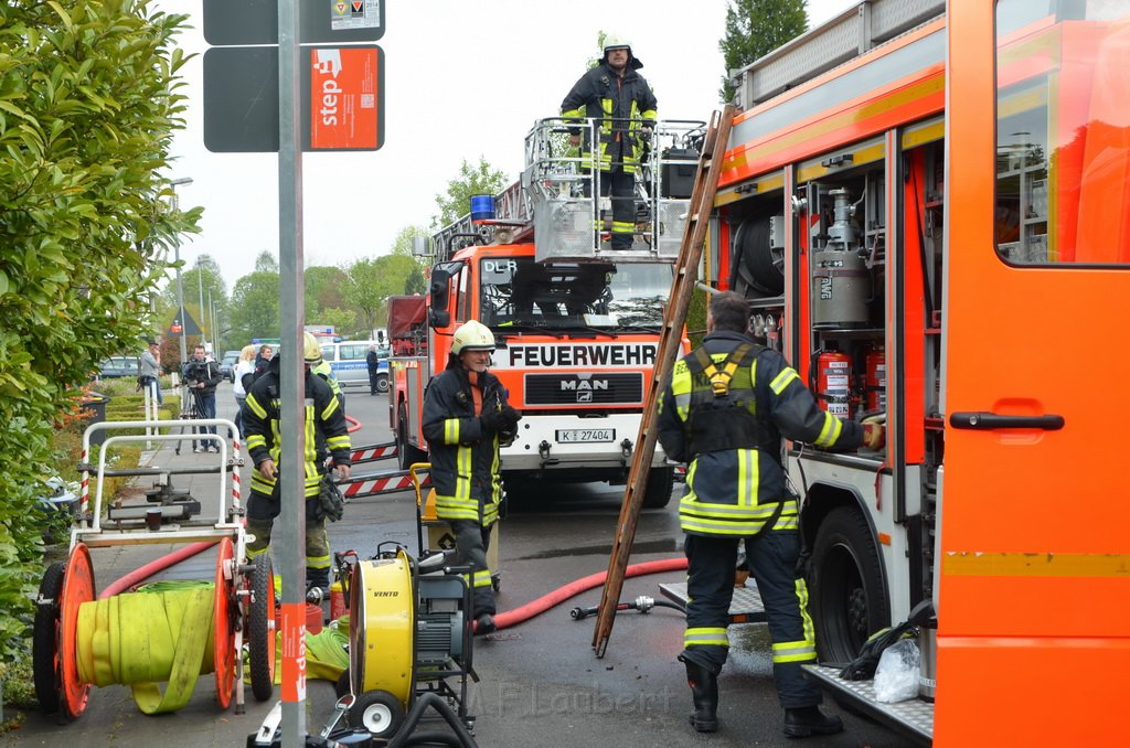 Feuer2Y Koeln Muengersdorf Roggenweg P443.JPG - Miklos Laubert